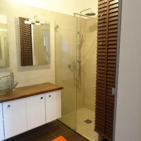 Hyeres, 2 Pieces, 4 Personnes - Fr-1-335-64 Apartament